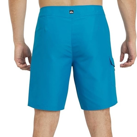 Quiksilver Men's Swimwear Regular Fit Fixed Waist UPF 50 Quick Dry Board Shorts - Picture 3 of 7